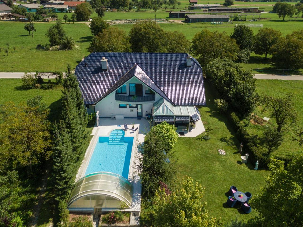 Modrin Apartments Kamnik Exterior foto